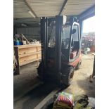 Linde H25D 2500kg cap. DIESEL FORK LIFT TRUCK, serial no. 351E07030625, indicated hours 12589 (at