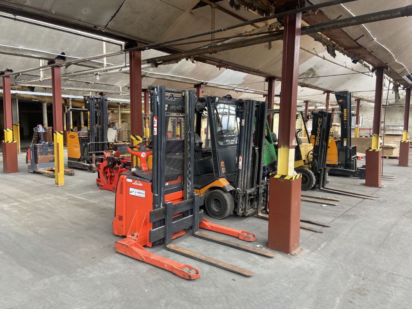 16 LPG/ Electric Counterbalance Fork  Lift Trucks, Telehandler, Reach & Pedestrian Operated Trucks, Bale Clamps and Air Compressor