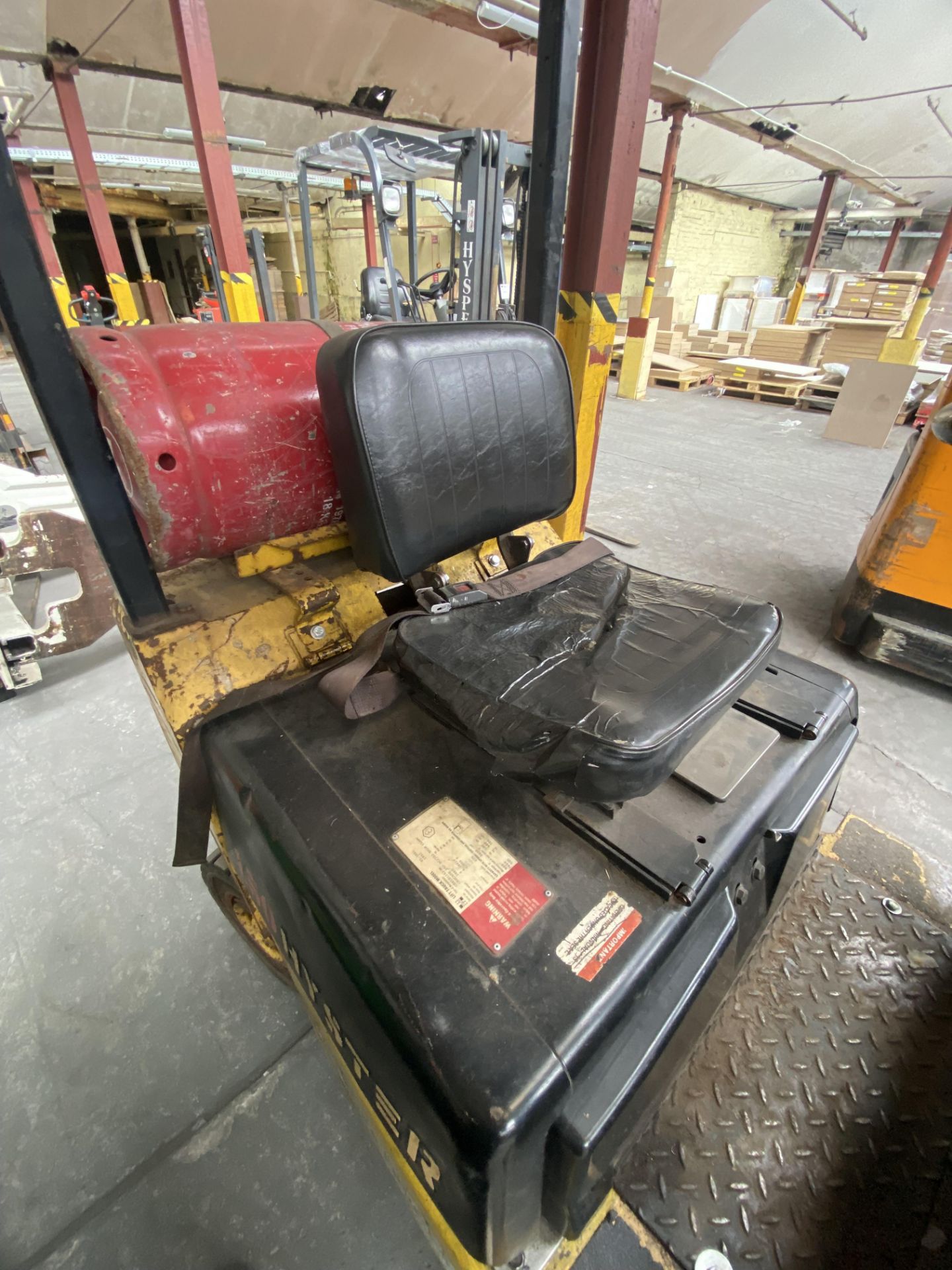 Hyster H1.50XL 1525kg cap. LPG Fork Lift Truck, serial no. C001B11623M, year of manufacture 1991, - Image 8 of 9