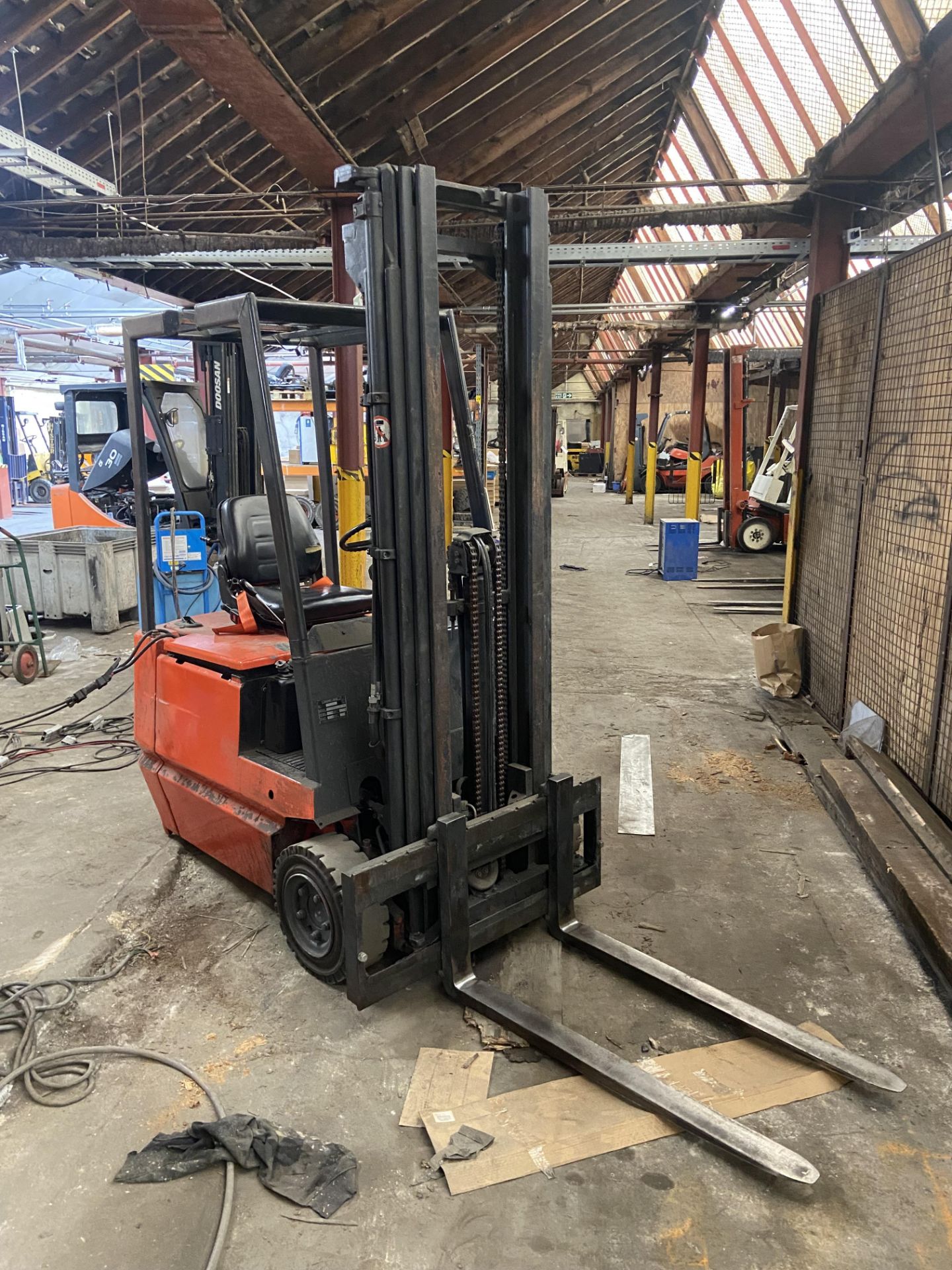 Lansing Linde E15C 1500kg cap. Electric Fork Lift Truck, serial no. 322E07008115, year of