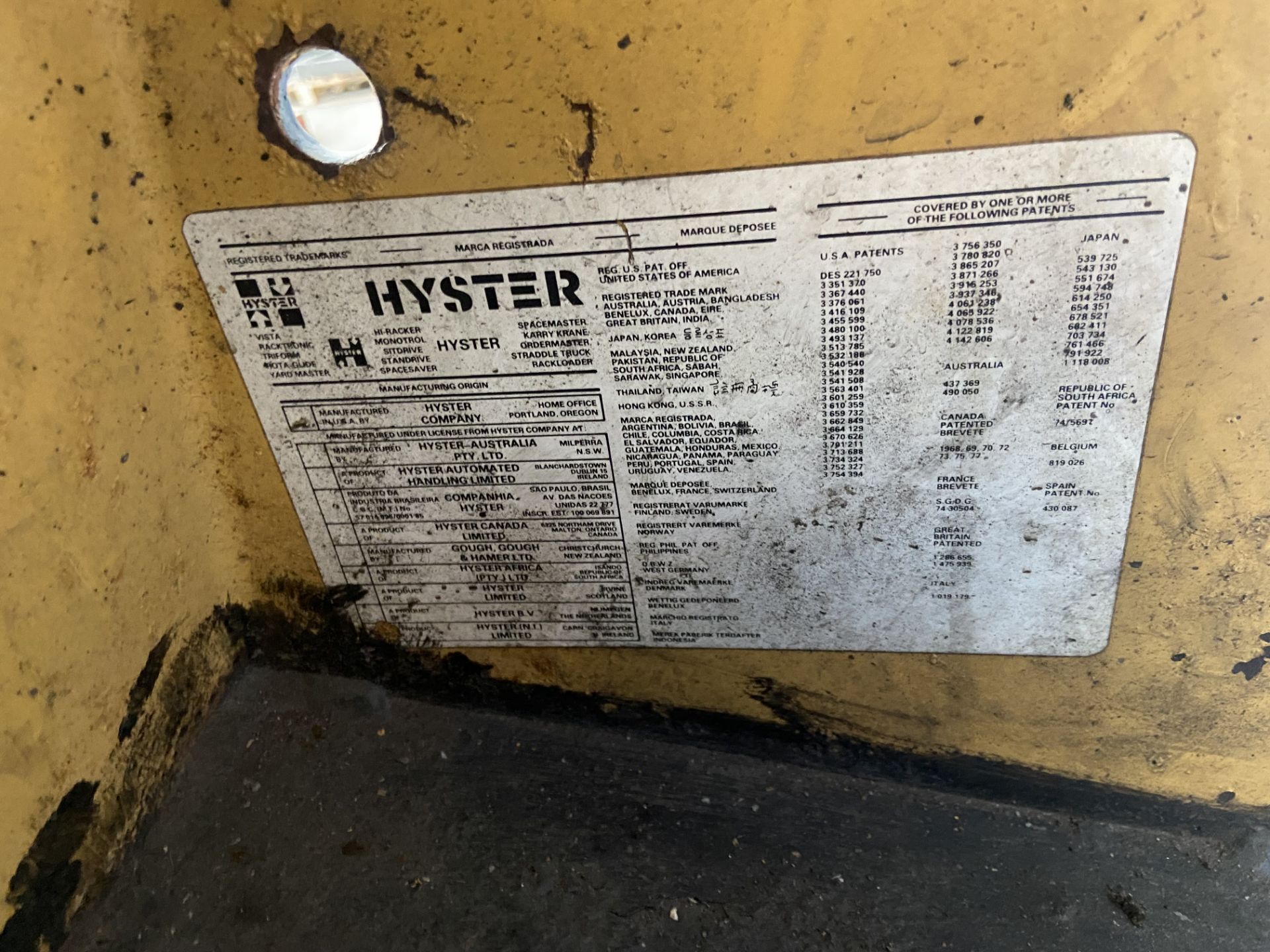 Hyster 50XL Vesta 1500kg cap. LPG Fork Lift Truck, serial no. C001B, indicated hours 2846.9 (at time - Image 10 of 11