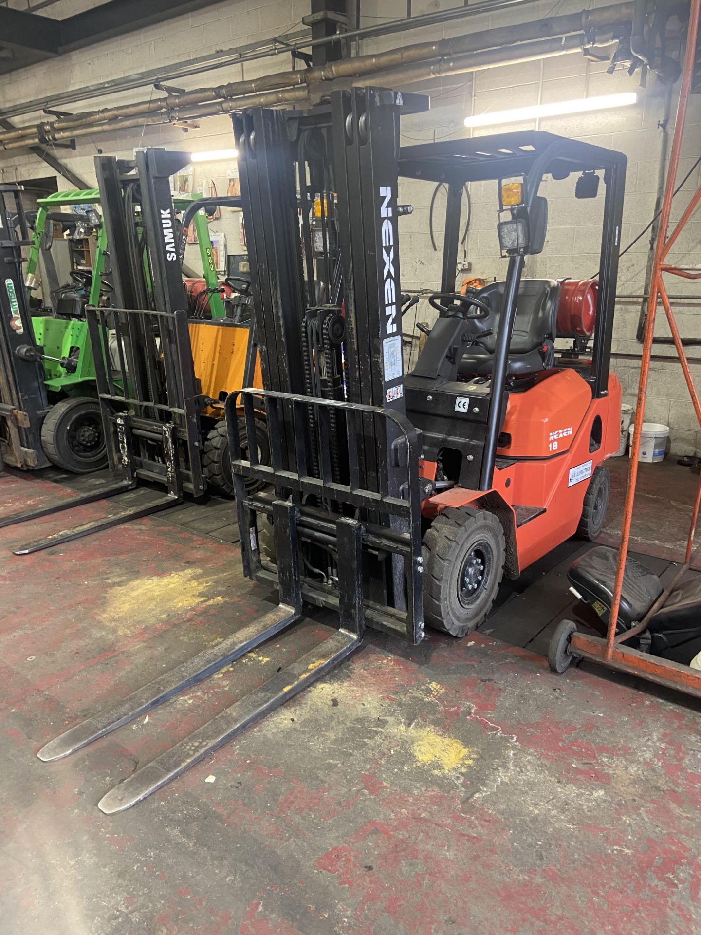 Nexen FGR18 1800kg cap. LPG FORK LIFT TRUCK, serial no. R1C1818K, year of manufacture 2019, - Bild 2 aus 10