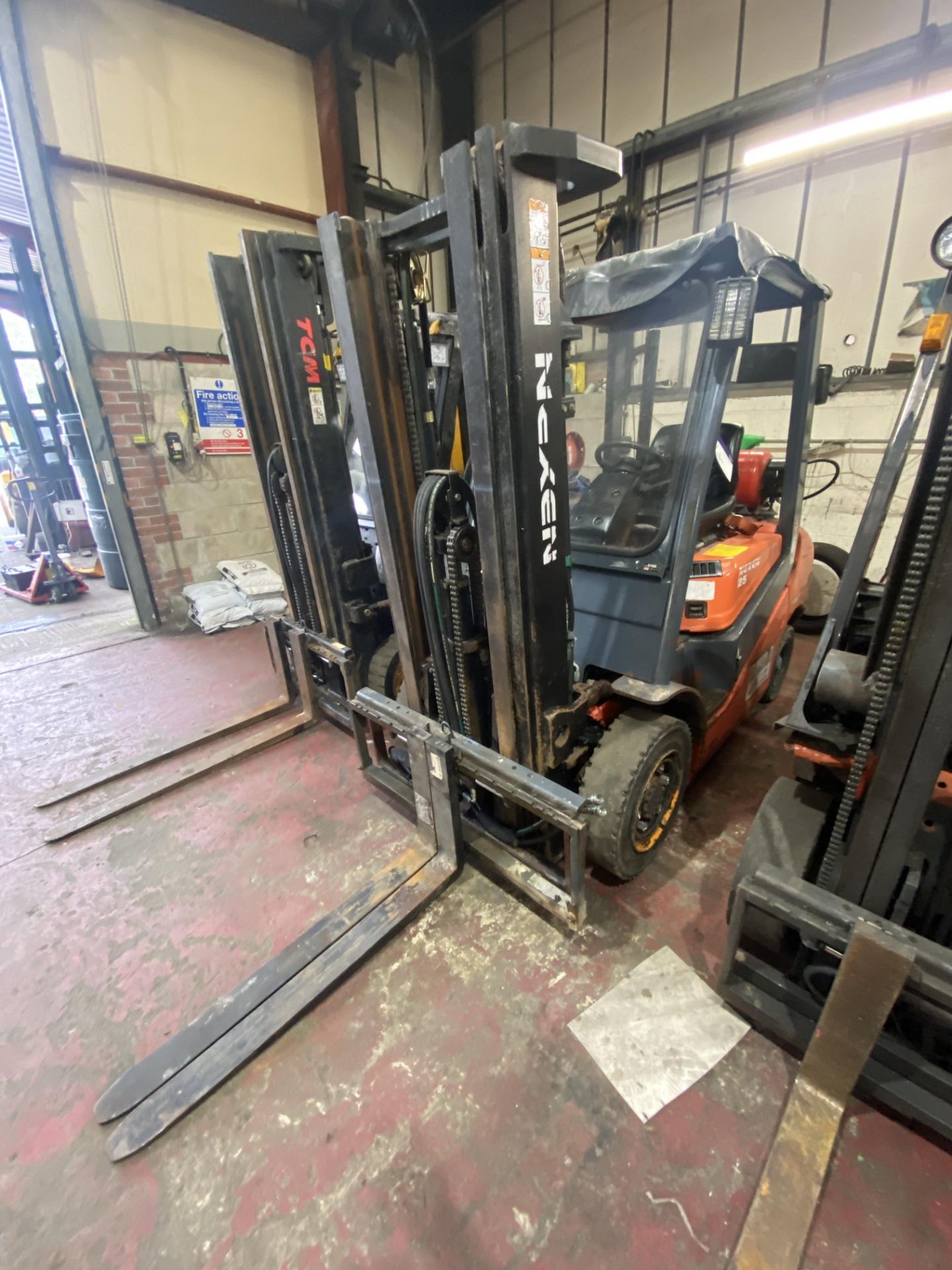 Nexen FGX25 2300kg cap. LPG Fork Lift Truck, serial no. X2E1826F, indicated hours unknown, with