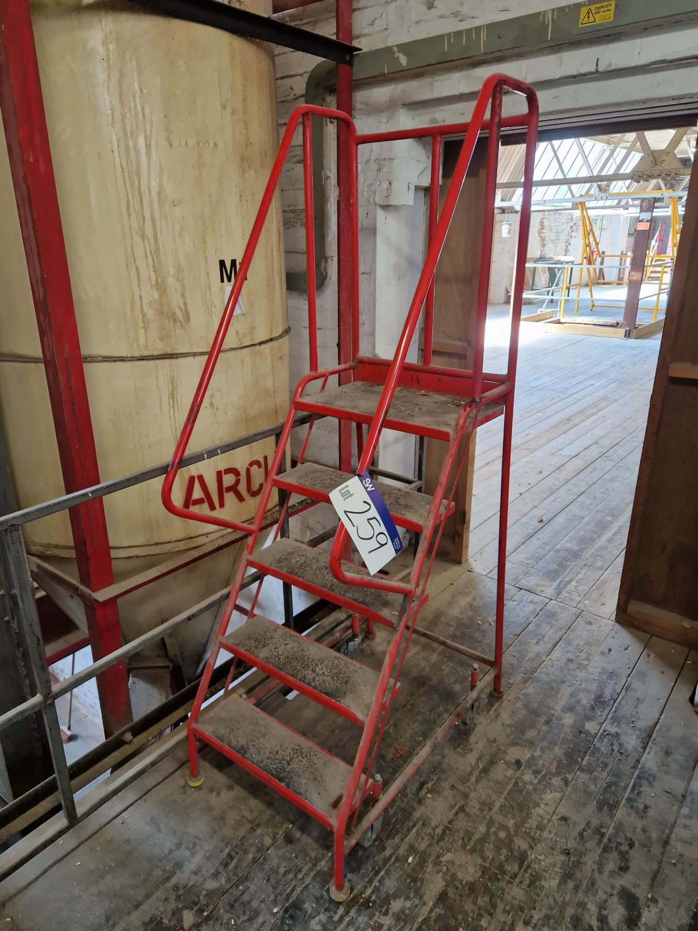 Five Rise Warehouse Ladder (Contractors takeout charge - £5) Please ...