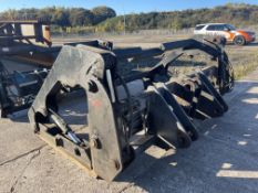 Chief Loading Shovel Pipe Clamp Attachment, approx. 2.75m wide overall (understood to be 10 ton