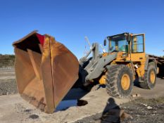 Volvo L120D WHEELED LOADING SHOVEL, PIN no. L120DV14522, year of manufacture 2000, 20,500kg