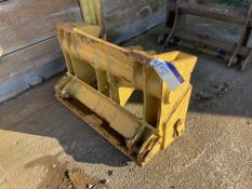 Loading Shovel Quick Hitch Attachment (understood to be suitable for Volvo L120) Please read the