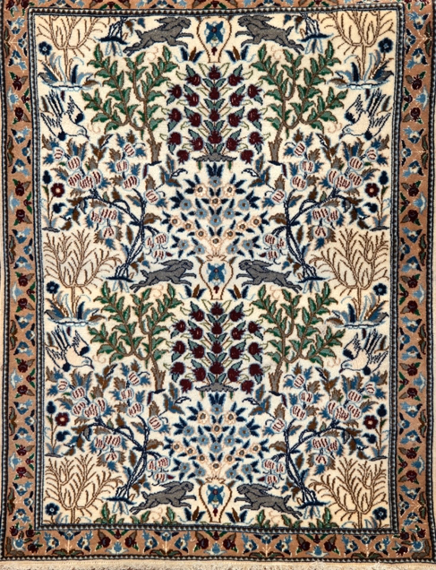 Nain, Seide, hellgrundig, blau/grün floral gemustert mit Hasendarstelungen, 125x90 cm