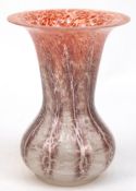 Art-Deco-Vase, WMF Ikora, farbloses Glas mit rot/braunen Pulvereinschmelzungen, gebauchter Korpus u