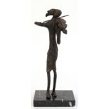 Bronze-Figur "Violinistin mit wehendem Haar", braun patiniert, unsigniert, auf schwarzer Marmorplin