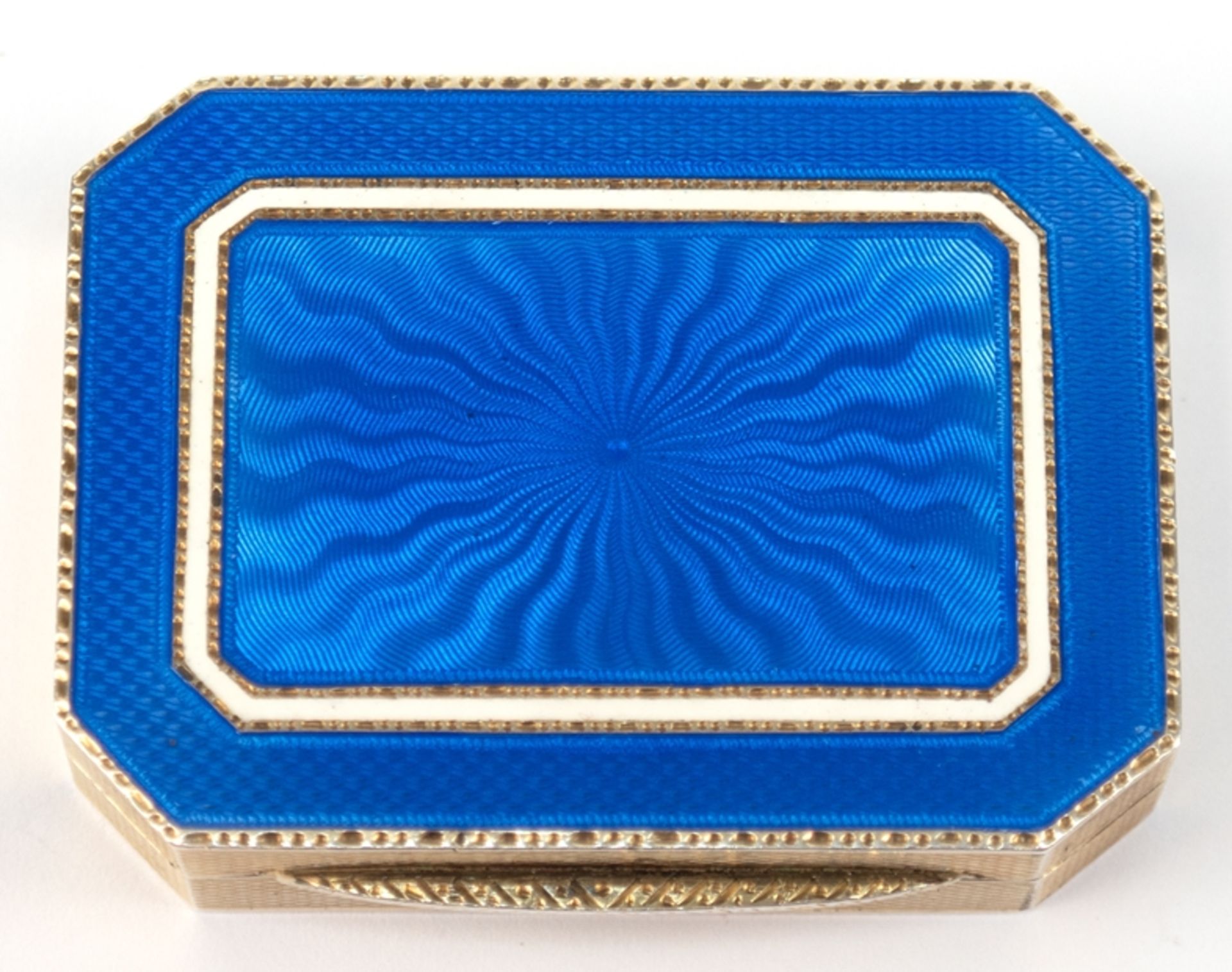 Schminkdose, 925er Silber, innen vergoldet, achteckig, Deckel mit blauer  Guilloche-Emaille und wei - Bild 2 aus 2