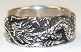 Herren-Ring mit umlaufendem Drachen-Relief, 925er Silber, 13,4 g, RG 68