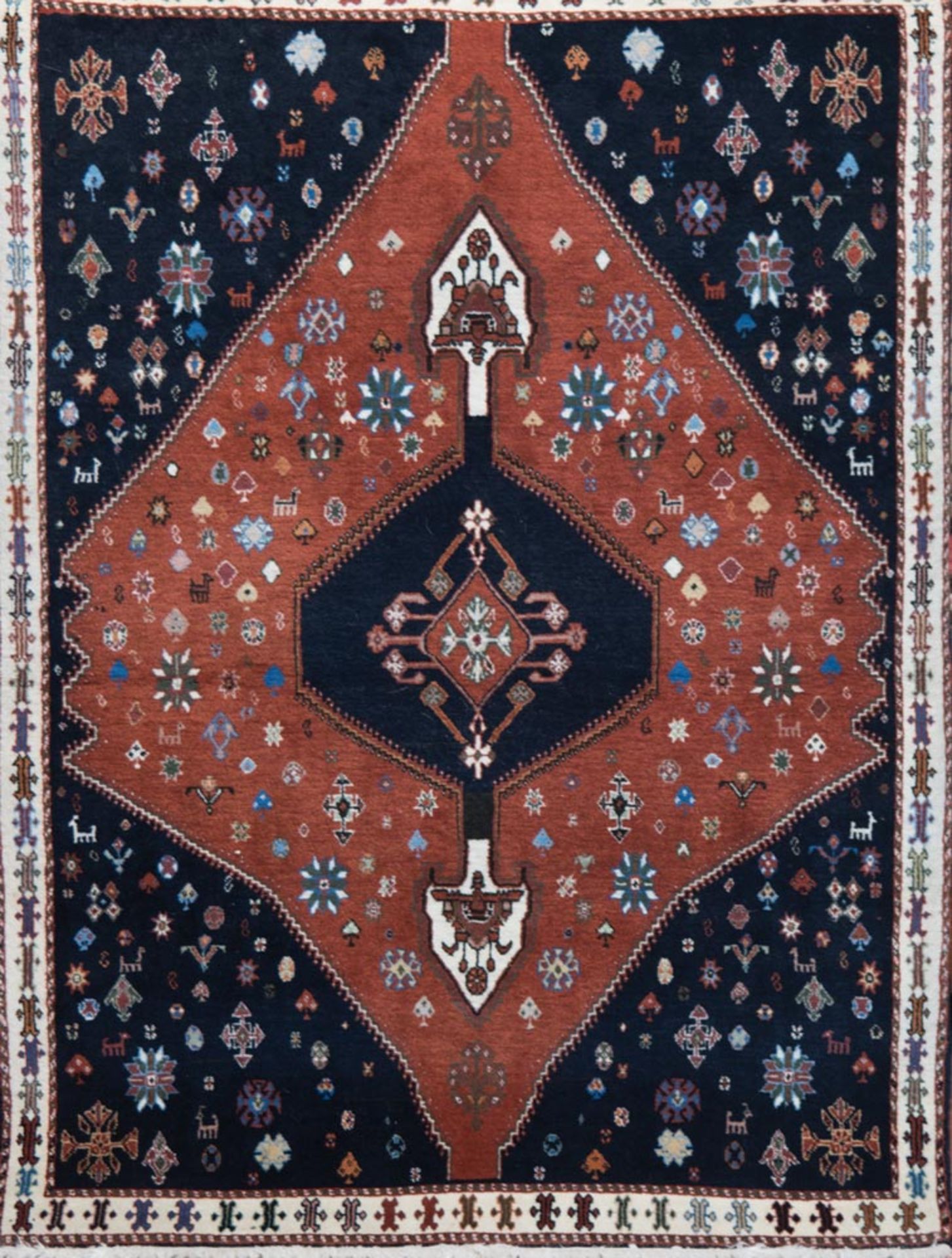 Afschari, Persien, Wolle auf Wolle, rotgrundig mit zentralem Muster, 1 Fleck, guter Zustand, 150x10