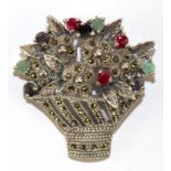 Brosche in Form eines Blumenkörbchens, 925er Silber, Smaragde, Saphire, Rubine, Markasit, ges. 14,1