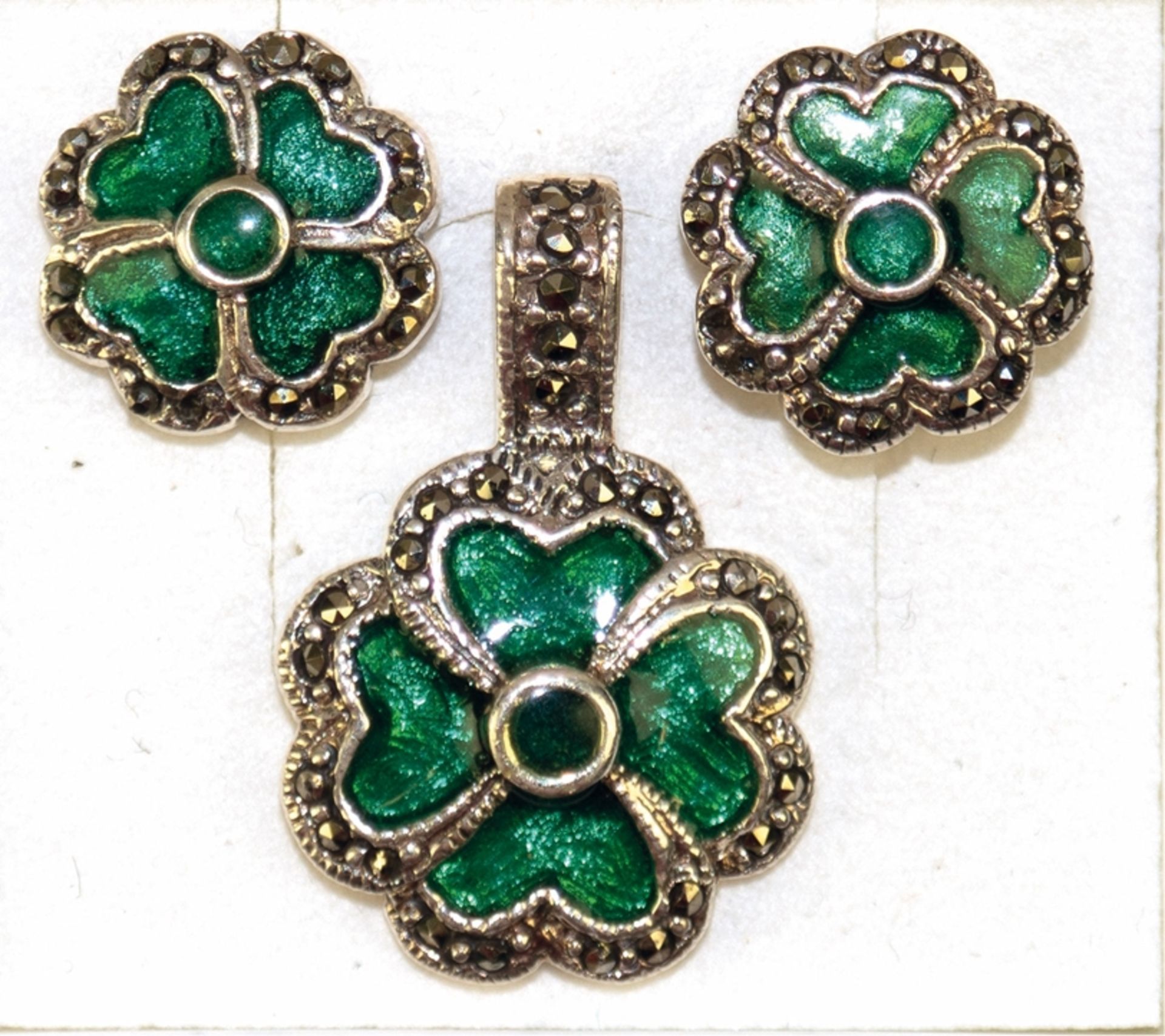 Set aus Anhänger und Ohrstecker, 925er Silber, in Form eines vierblättrigen Kleeblattes, grün email