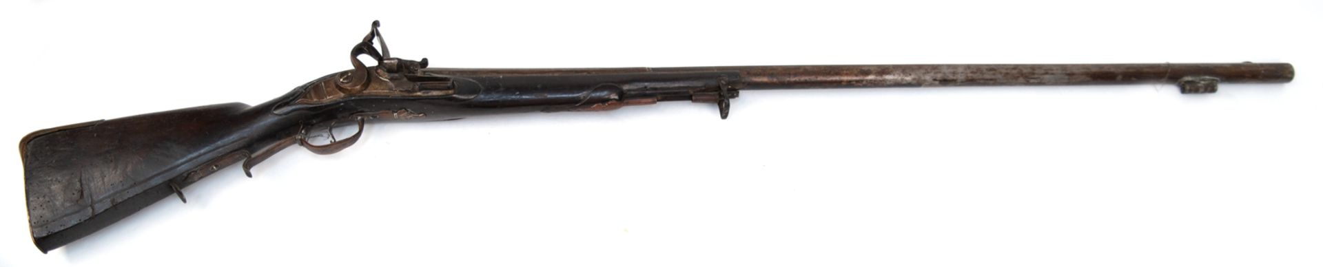 Steinschloßgewehr, 18. Jh., nicht funktionstüchtig, Ladestock fehlt, starke Gebrauchspuren, inaktiv