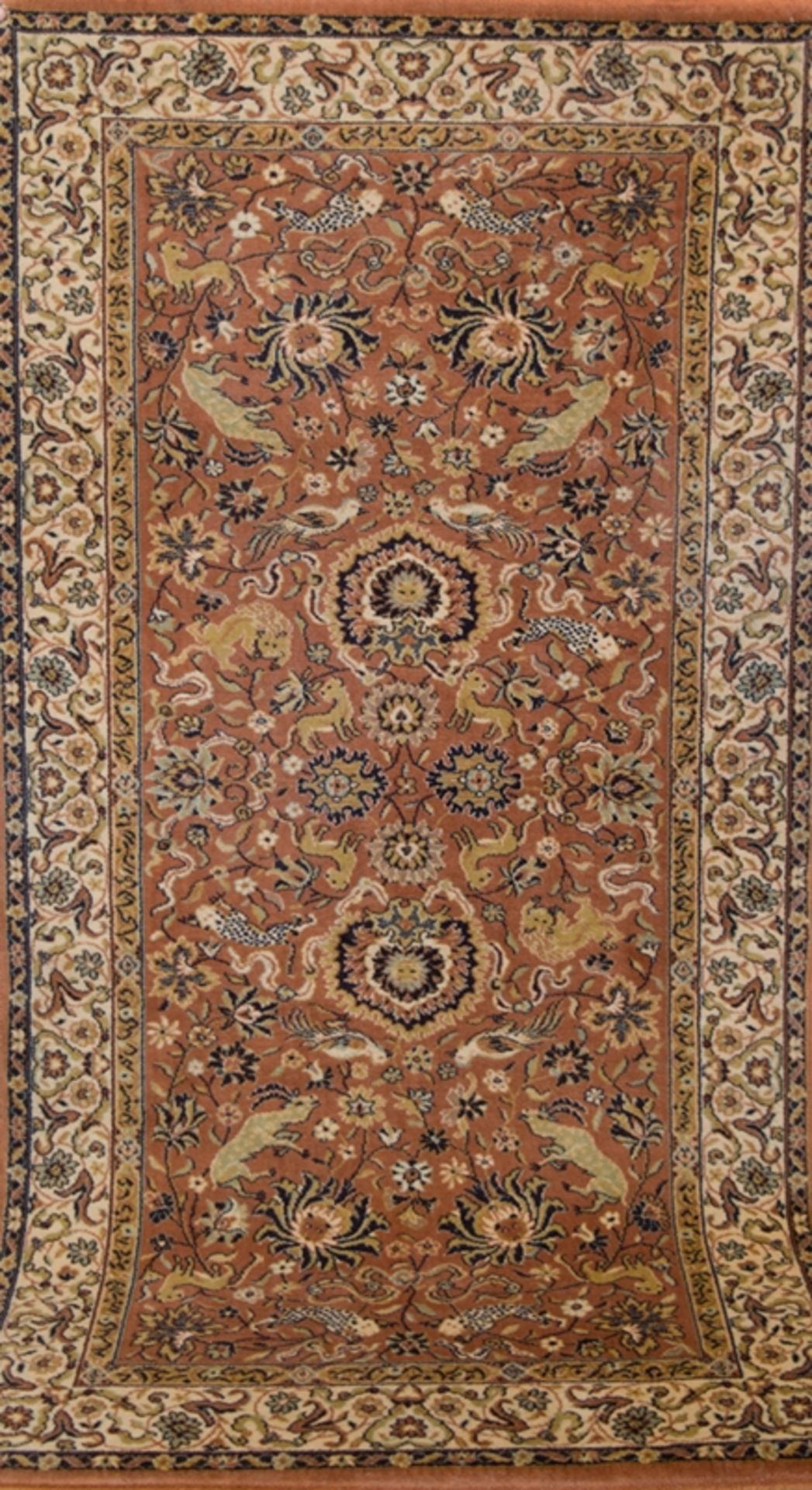 Teppich, Maschinenteppich mit Keshan-Muster, Schurwolle, Kammgarn, floral gemustert und Tiermotive,