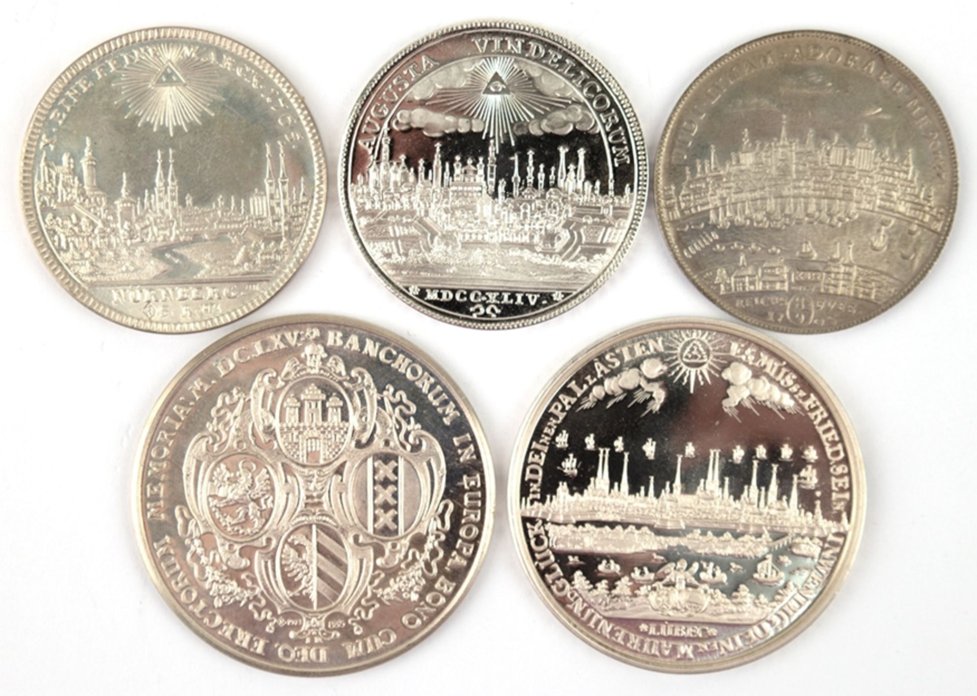 5 Medaillen mit alten Stadtansichten, 835er Silber, dabei Nürnberg, Lübeck und Hamburg Ges.-Gew. 14 - Bild 2 aus 2