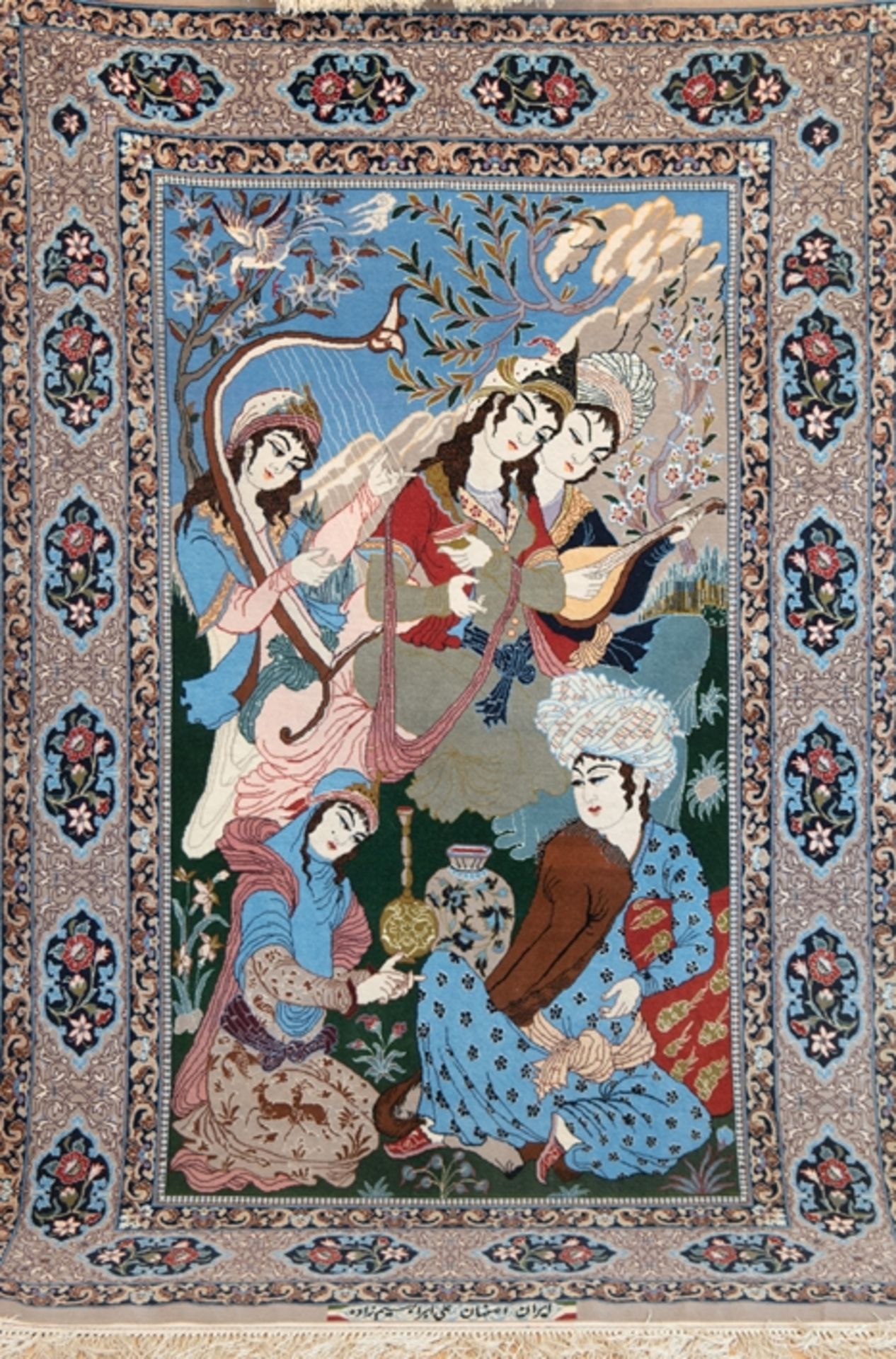Bild-Teppich, Isfahan, Korkwolle auf Seide, signiert, figürlich, Darstellung eines Orientalen mit 4