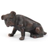 Kleine Bronzefigur "Englische Bulldogge", braun patiniert, H. 6 cm