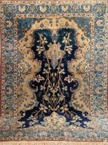 Ghom, Persien, blau/beige, florales Muster, Kanten belaufen, Fransen unterschiedlich lang, 133x215