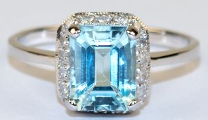 Ring, 925er Silber, rhodiniert, aquamarinfarbener Blautopas 2,74 ct., Brillanten 0,20 ct., RG 60, I