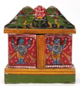 Antiker Altarschrein, Peru Anfang 20. Jh., Holz, farbig gefaßt mit figürlicher und ornamentaler Mal
