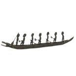 Krokodilboot mit sieben Passagieren. Dogon, Mali | Holz, geschnitzt.