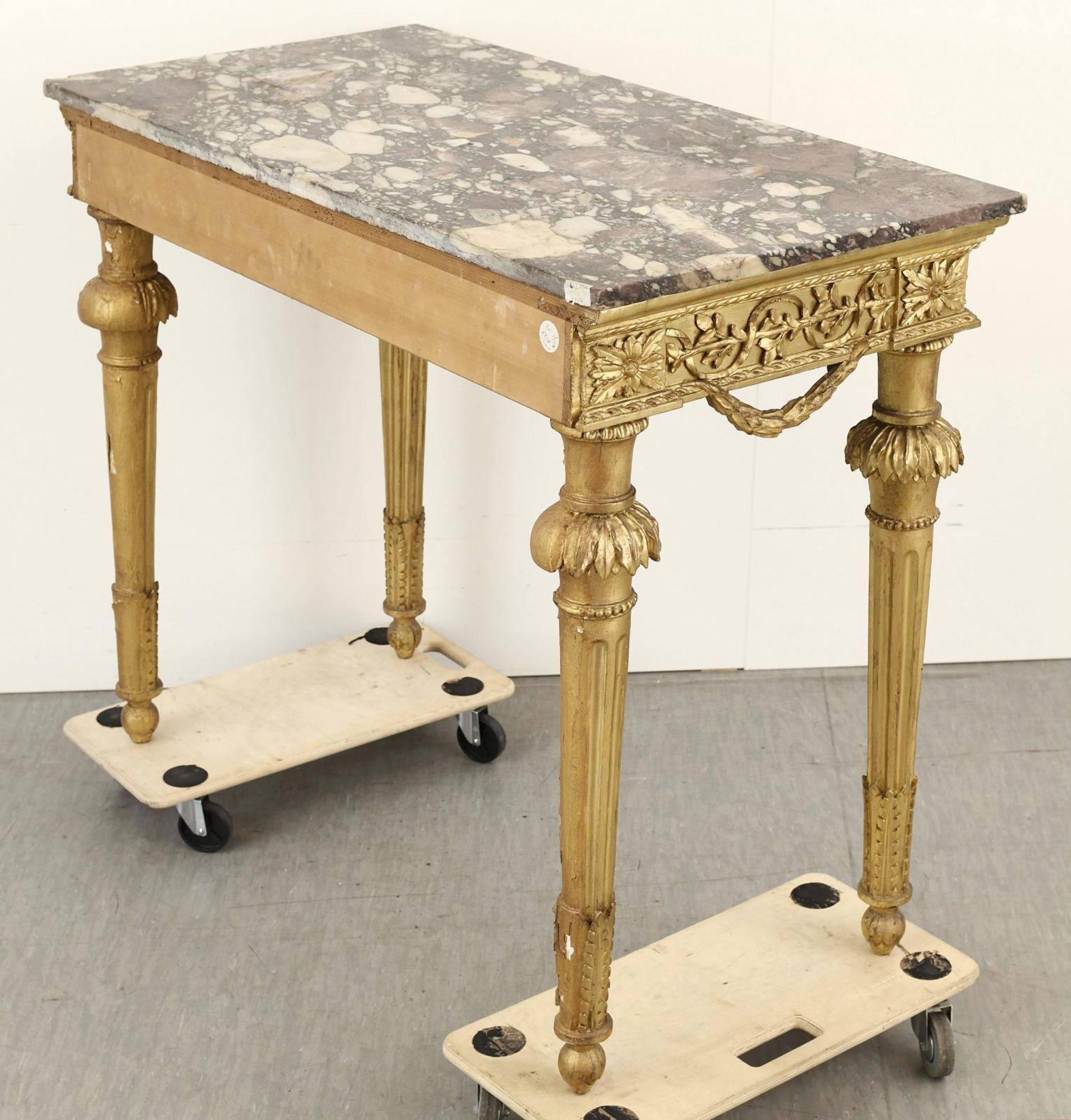 Konsole. Louis-XVI-Stil | Holz, beschnitzt, goldfarben, Marmorplatte. - Image 2 of 2