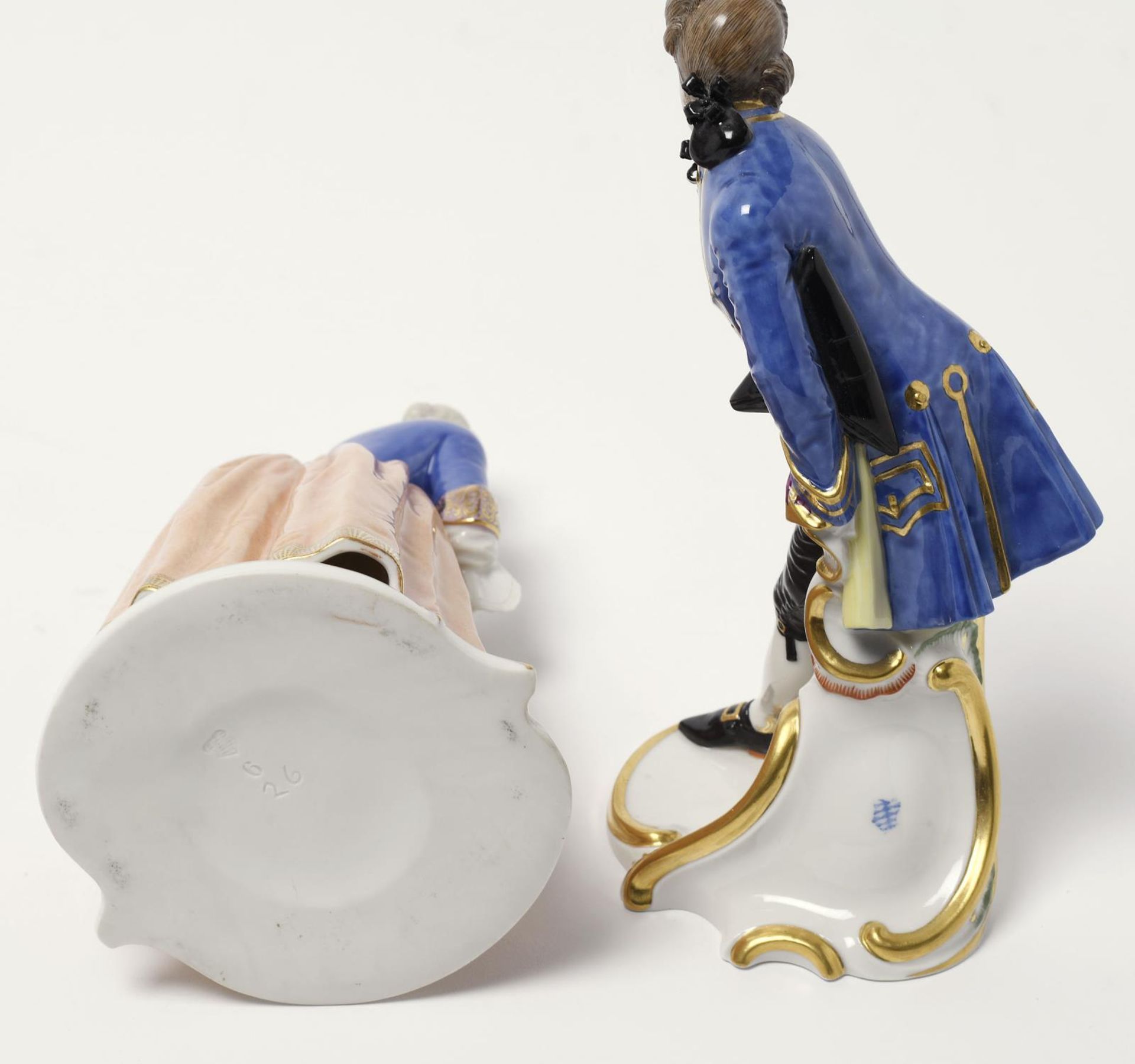Isabella und Octavio. Nymphenburg, nach Entwurf von F. A. Bustelli | Porzellan, Farb- und Goldsta... - Image 2 of 2