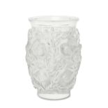 Vase "Bagatelle". René Lalique, Wingen-sur-Moder, Entwurf 1939, spätere Ausführung | Farbloses Gl...