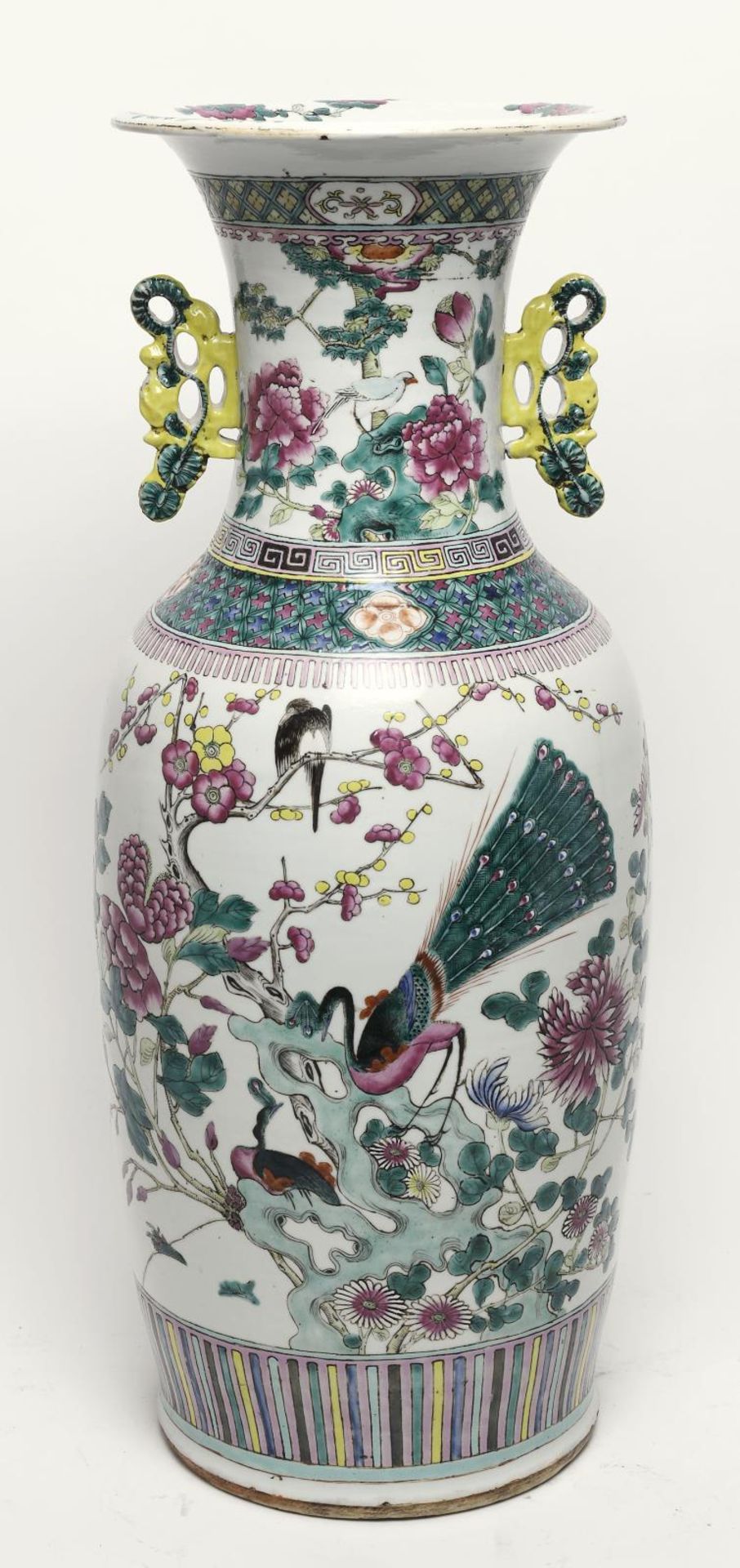Bodenvase. China | Porzellan, bunter Schmelzfarbendekor. - Image 3 of 4