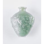 Kleine Snuff bottle mit Reliefdekor, China, Qing-Dynastie