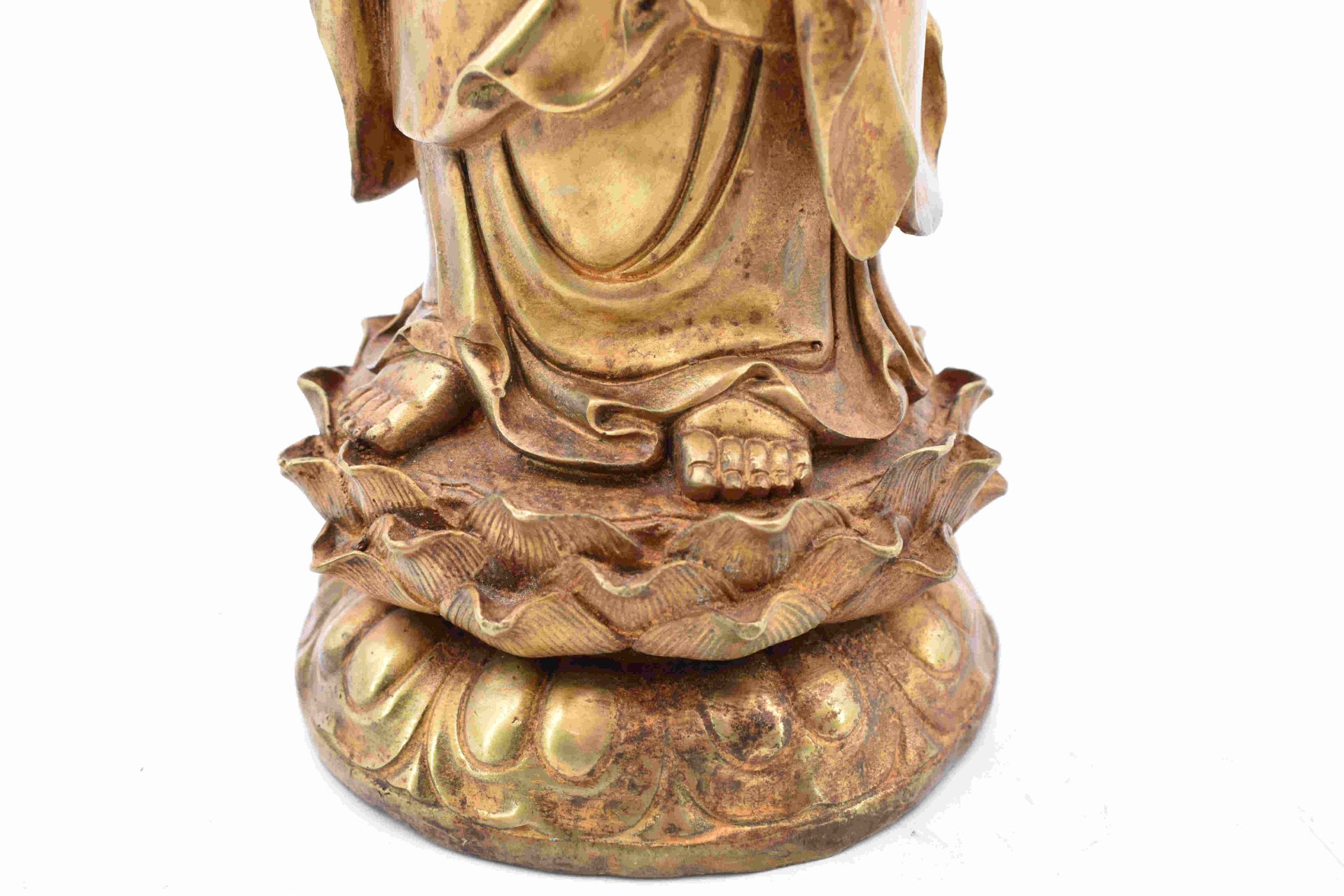 Figur des Bodhisattva Guanyin, China, 18./19. Jh. - Bild 9 aus 13