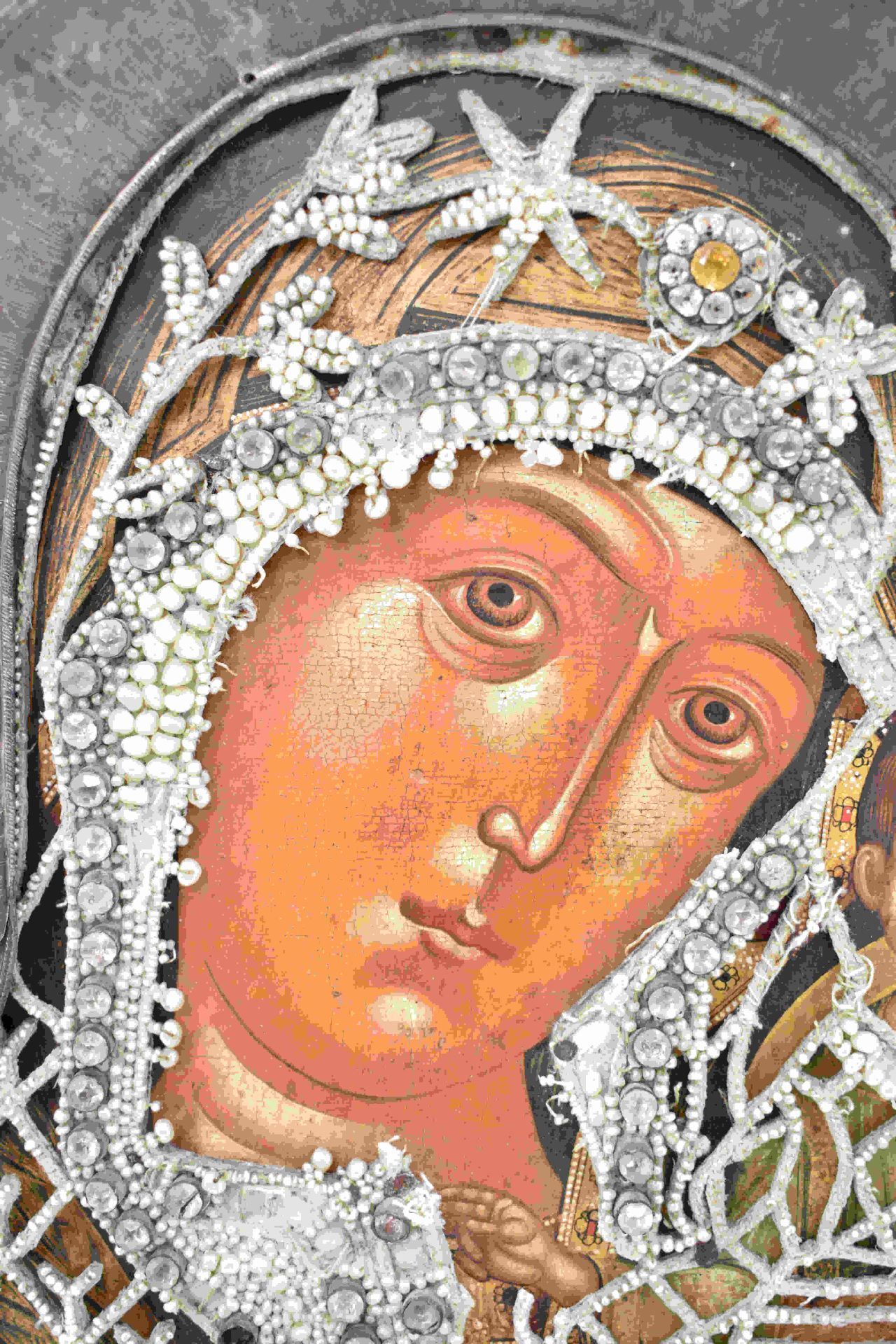 Marienikone mit Perlkleid und Silberoklad, St. Petersburg, frühes 19. Jh. - Bild 17 aus 18