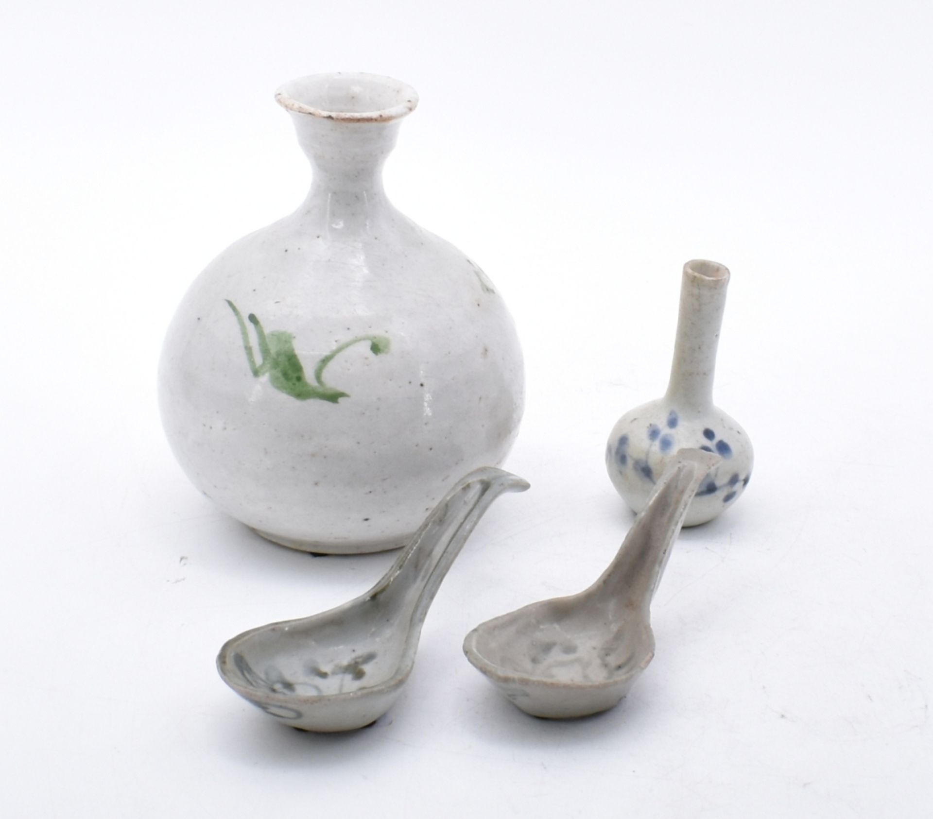 Zwei Vasen und zwei Löffel, China und Japan - Image 3 of 3