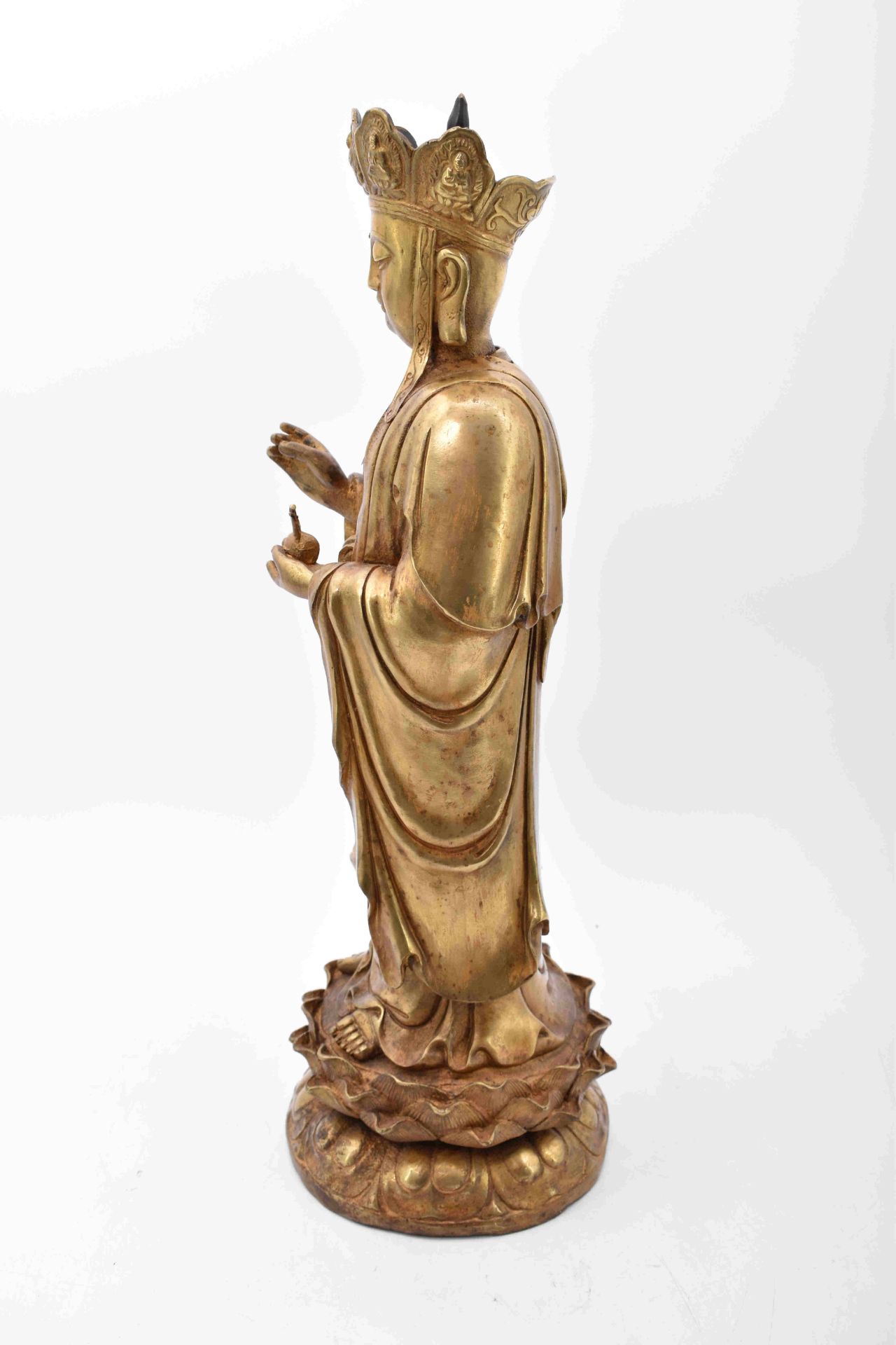 Figur des Bodhisattva Guanyin, China, 18./19. Jh. - Bild 3 aus 13