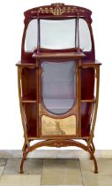 Jugendstil-Vitrine, Frankreich, um 1900