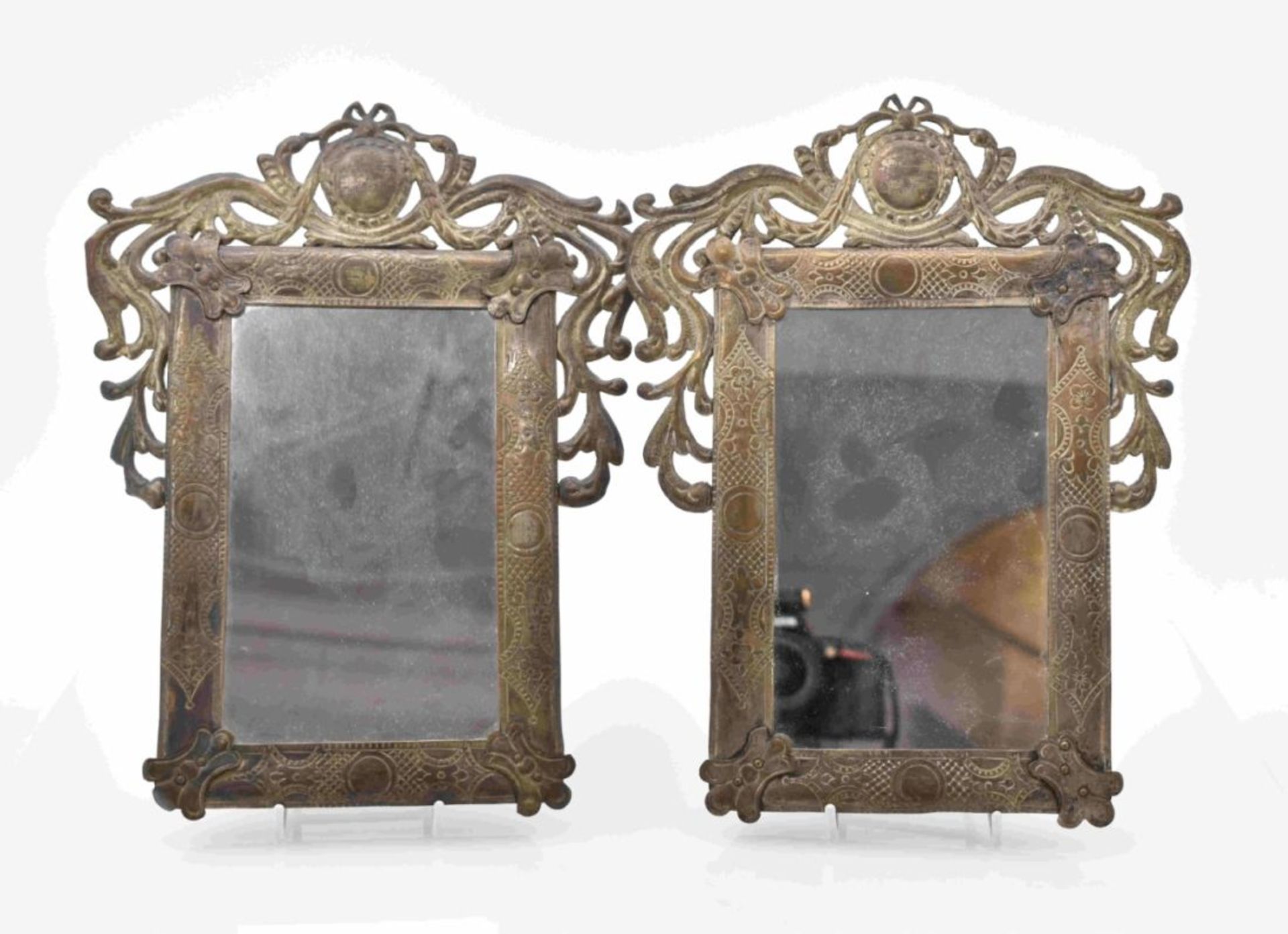 Paar kleiner Spiegel, 18./19. Jh. - Image 2 of 2