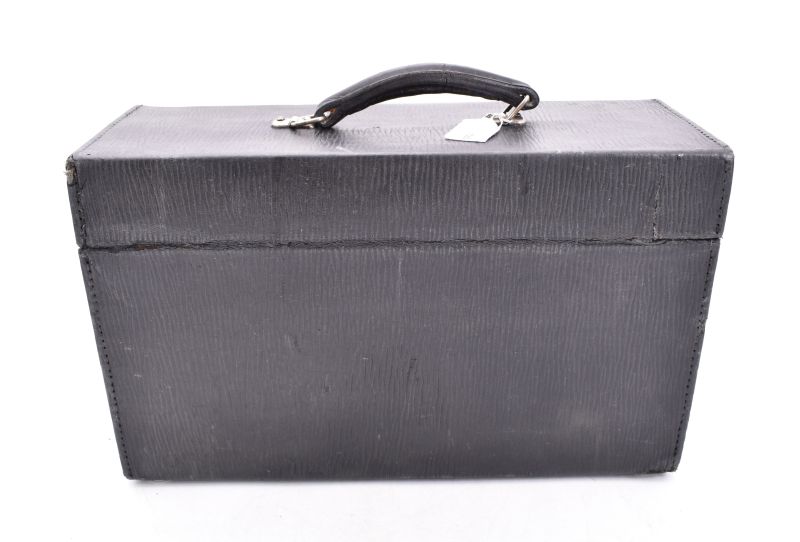 Case with six large hip flasks, 20th century. - Image 12 of 13