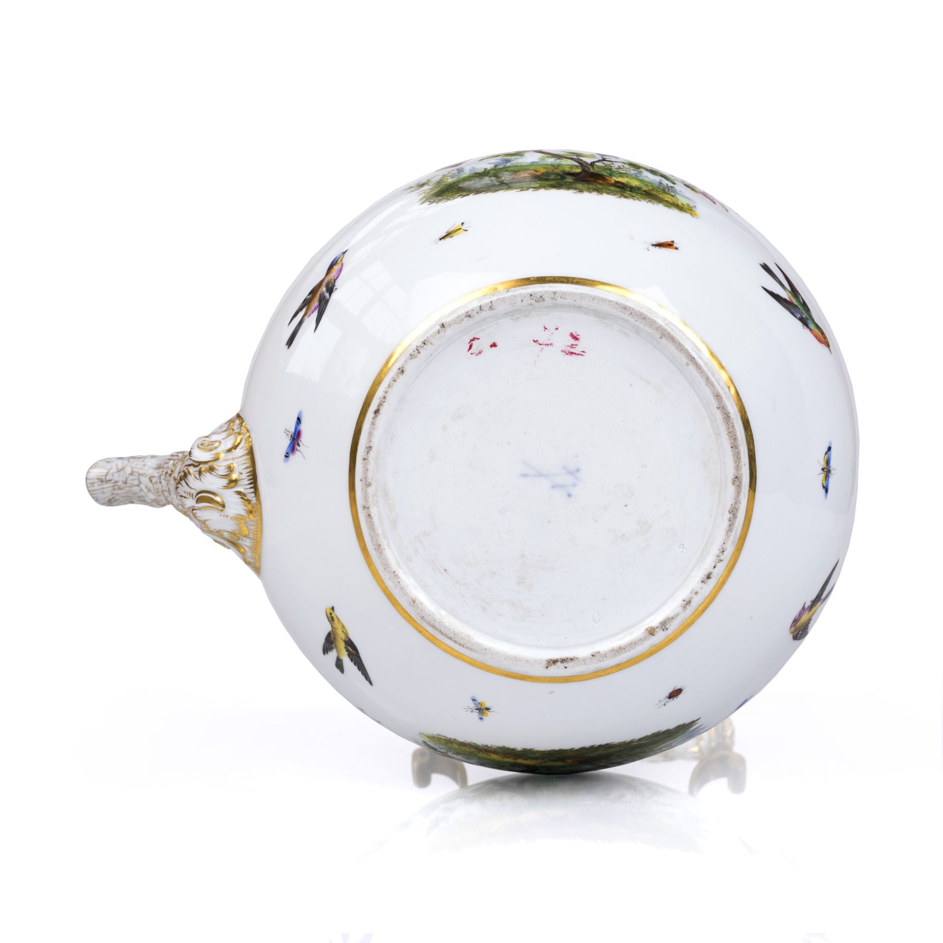 Rare, large tea kettle with bird painting. Johann Joachim Kaendler for Meissen. 1739. - Image 5 of 5