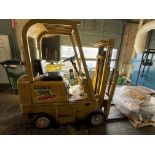 Clark Forklift CS30, Propane with two tanks, 2050lb lift, brakes are weak, small hydraulic leak,