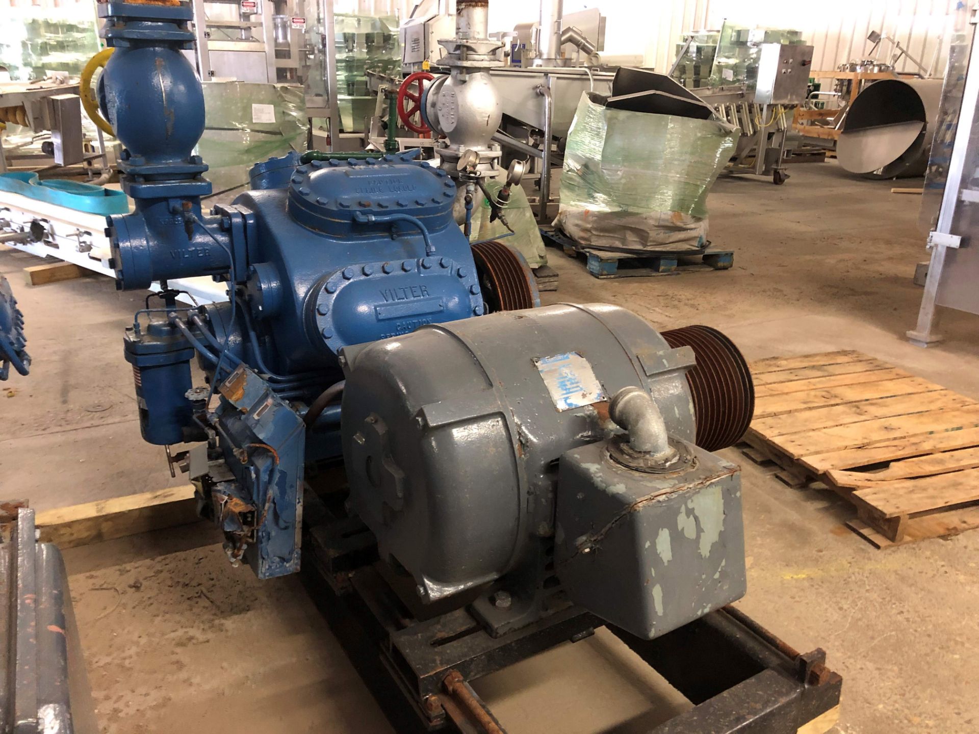 (Located in Ozark, AL) Vilter Reciprocating Ammonia Compressor, Serial# R18028, Model# A12K448B - Image 4 of 7