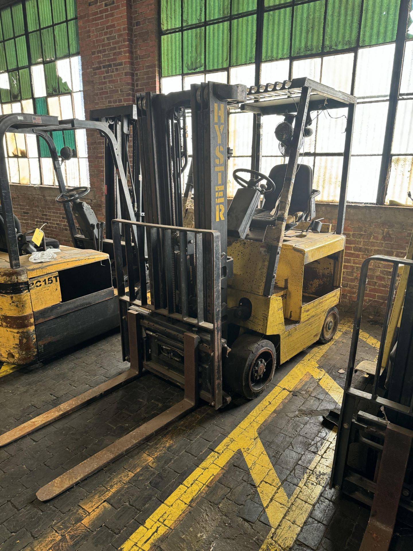 Hyster Electric Lift Truck, Model# E40XL-27, Serial# C108V19558P, 36V, (Does not include battery) - Bild 2 aus 6