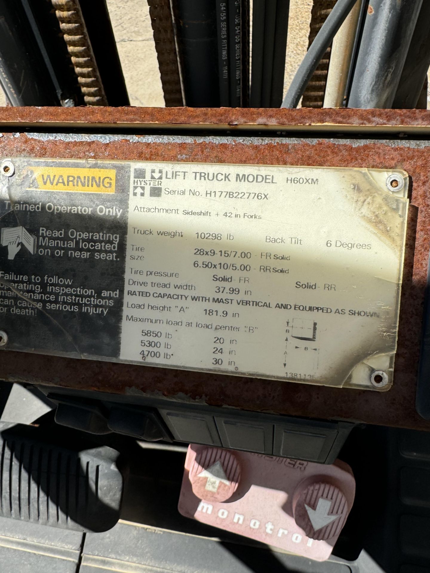 Hyster Lift Truck, Model# H60XM, Serial# H177B22776X, Rigging/ Removal Fee - $275 - Bild 3 aus 5