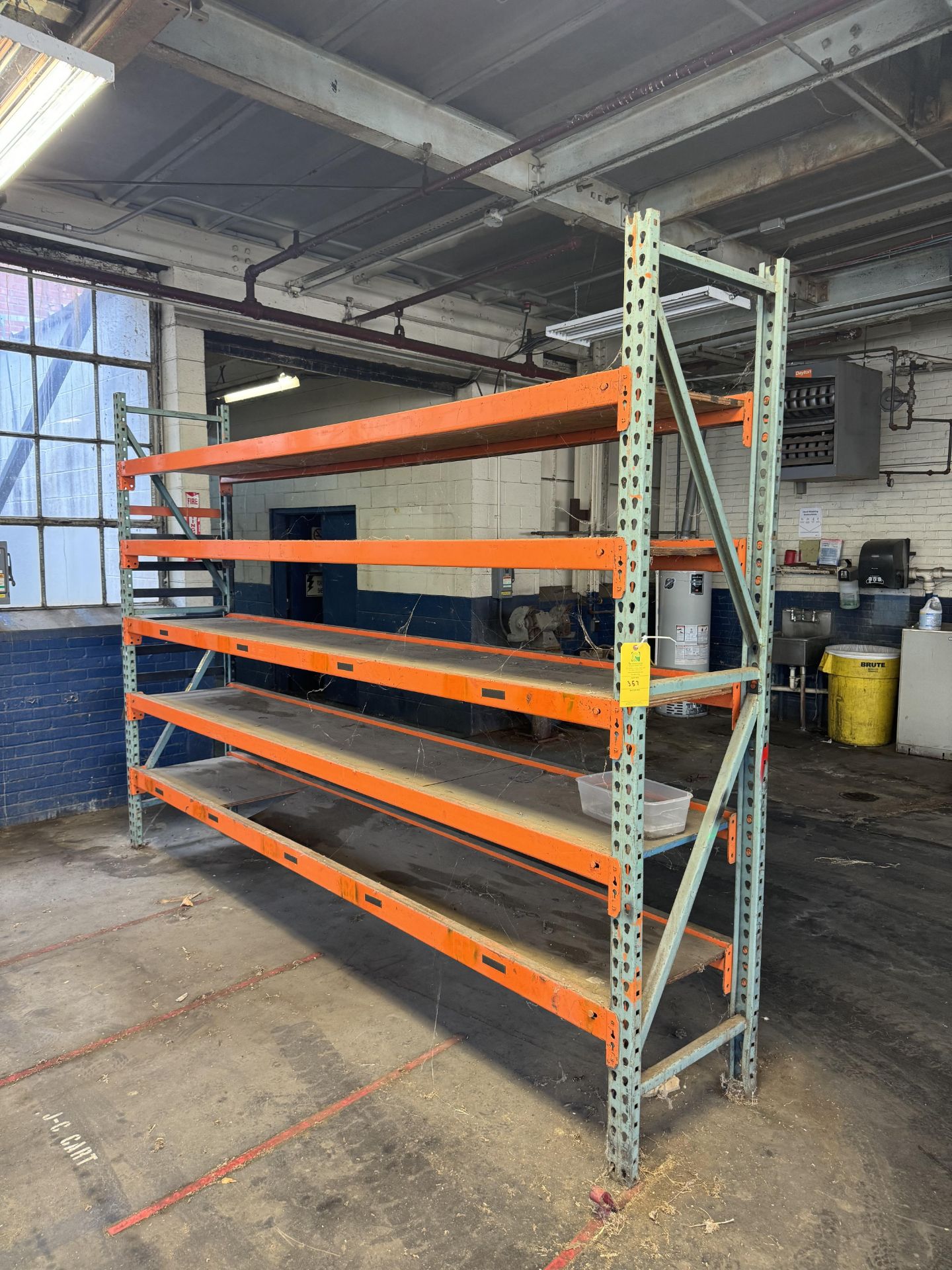 Pallet Racking, Rigging/ Removal Fee - $150