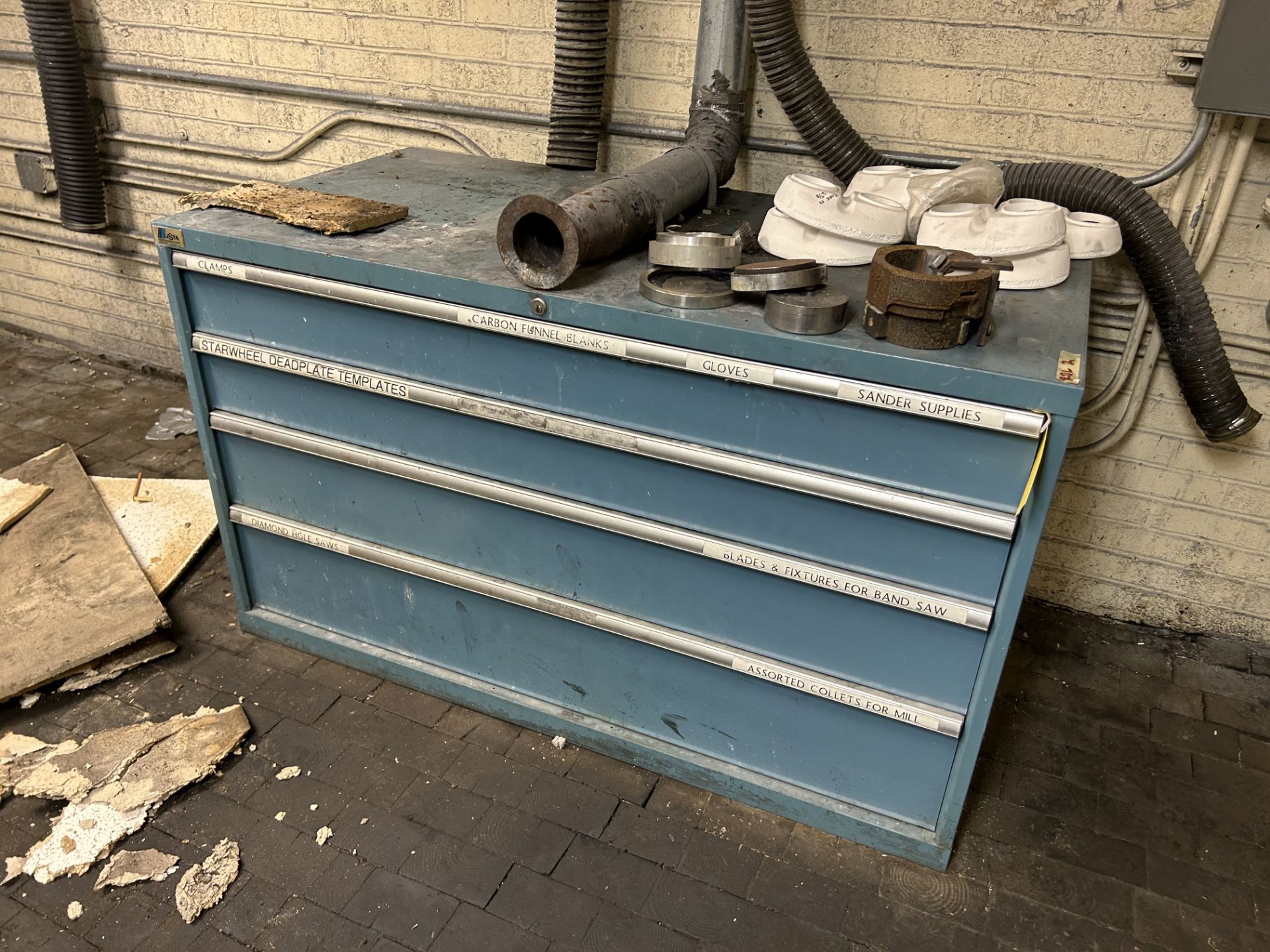 Lista Tool Cabinet, Rigging/ Removal Fee - $125
