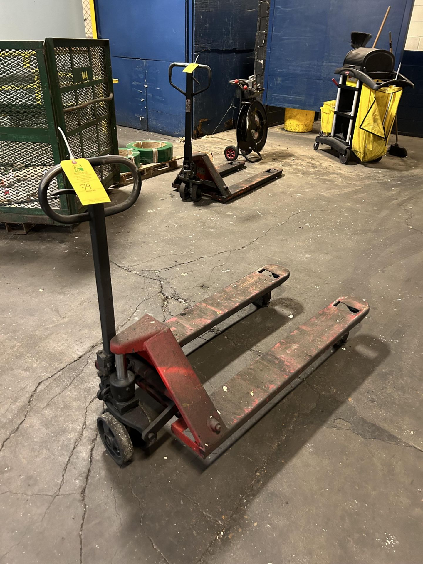 Pallet Jack, Rigging/ Removal Fee - $35 - Bild 2 aus 3