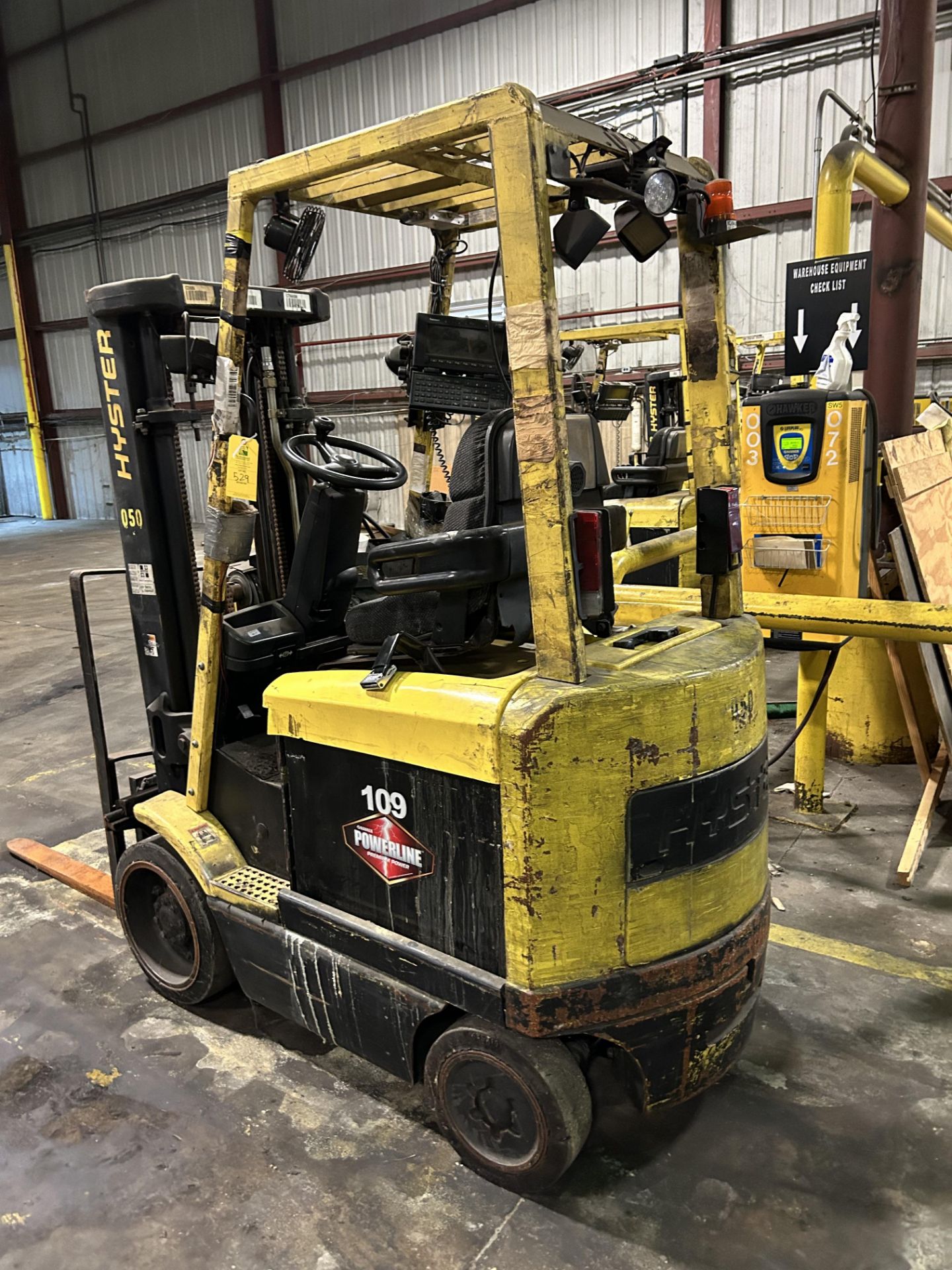 Hyster Eletric Forklift, Model #E45XM, Truck Weight W/ Battery 10600 lbs, Rigging/ Removal Fee - Bild 4 aus 5
