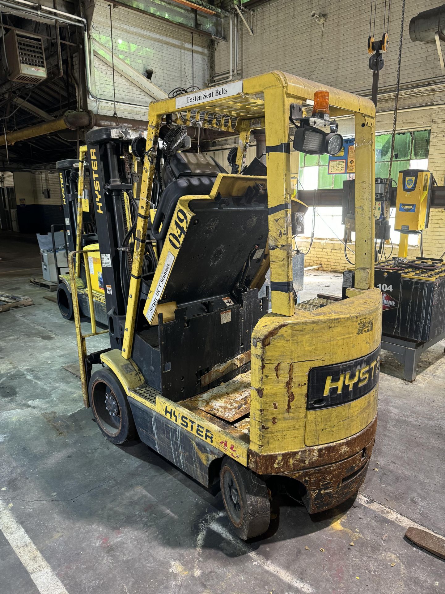 Hyster Electric Lift Truck, Model# E45XM, Serial# F108V17191W, (Does not include battery) - Bild 3 aus 5